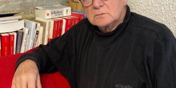 Vine în Bihor de 30 de ani. Jurnalistul francez care se simte la Mișca și Chișlaz, acasă. A promovat România în grupurile de motocicliști, iar acum va citi  „Scrisori către un prieten motociclist„