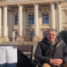 Greva foamei în fața Teatrului din Oradea: ”Trăiesc de pe o zi pe alta, sunt un actor sărac, flămând de pâine și de teatru”