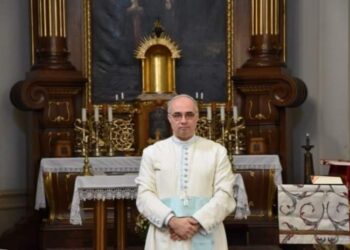 Călugării albi, cei mai mari  datornici la Primăria Oradea. Au revendicat mii de ha în Băile Felix, clădirea CN Mihai Eminescu, stadionul Voința