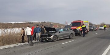 Accident pe drumul Cluj-Oradea. Două autospeciale cu modul de descarcerare, mobilizate