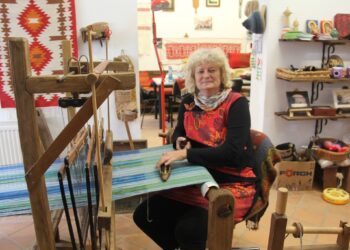 Meșterul popular Ida Pazman: Sunt blocată-șocată. A primit o înștiințare că trebuie să părăsească în 19 zile Casa Meșteșugărească din Cetate. Facturi și chirii colosale