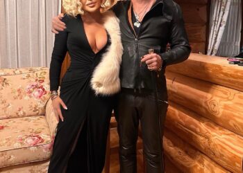 Starurile din „21 de rubini„, filmări în noapte la cabana unui localnic din zona Aleșd. Un figurant i-a provocat un mic accident lui Anthony Delon. Loredana, declarație de dragoste