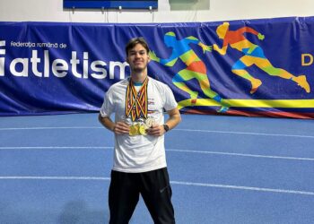 Destăinuirile unui mare campion. Mark Flandly, dublu campion național universitar, după 3 medalii de aur și 3 de argint la Naționalele de Tineret și Seniori : Am fost strivit…M-a făcut să mă simt ca un nimic în viața asta. Am crezut că urăsc acest sport, dar tocmai mi-am dat seama cât de mult îl iubesc…