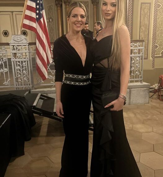 Adolescenta care a trăit experiența vieții alături de starurile care au filmat în Bihor. Nicolle Fota, în rochie de gală, la recepția oficială