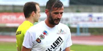 Fotbalist român, condamnat în Italia. A filmat violul în grup și a luat 6 ani de închisoare