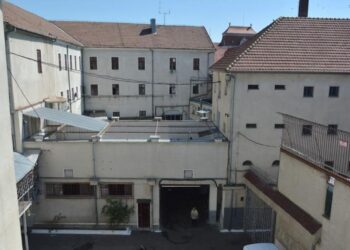 Federația Sindicatelor din Sistemul  Penitenciar îl contestă pe șeful peniteciarului Oradea, comisarul şef Ciprian Timiş