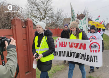 Proteste în serie în zona Debrețin. Oamenii se opun investiției în mega-uzina chinezească. Se tem că le vor otrăvi apele și pământul