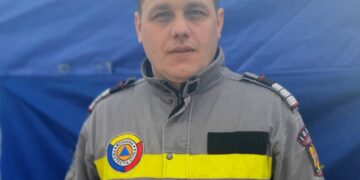 Ziua de naștere, în iadul din Turcia, căutând suflete care au supraviețuit între dărâmături. Ce i-a spus băiețelul lui de 4 anișori