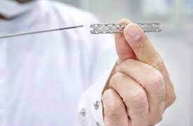 Medici care luau stenturi de la cadavre și le montau celor vii. Vizați doctori de la spitale de renume