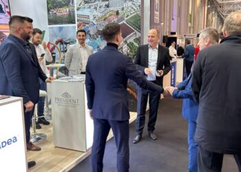 Ce destinații a promovat Bihorul la Târgul de turism al României. Ce vedete și ce oficialități au fost pe la standul nostru