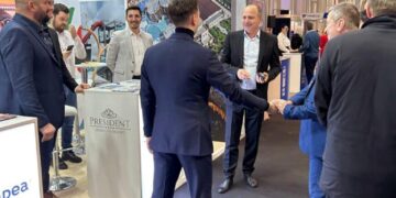 Ce destinații a promovat Bihorul la Târgul de turism al României. Ce vedete și ce oficialități au fost pe la standul nostru