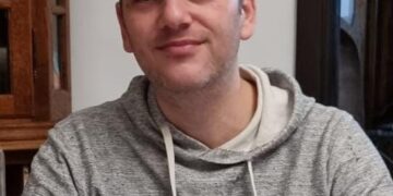 Dumnezeu face minuni!Tudor Orăvicean, tânărul din Haieu diagnostic cu o boală rară, fasceită necrozantă, se simte mai bine. A fost în comă mai multe săptămâni după multiple operații