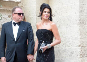 Scandal. Trupa ASIA se întrunește fără Irina Nicolae. Soția lui Marius Vizer spune că și-a cumpărat bilet la spectacol