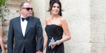 Scandal. Trupa ASIA se întrunește fără Irina Nicolae. Soția lui Marius Vizer spune că și-a cumpărat bilet la spectacol