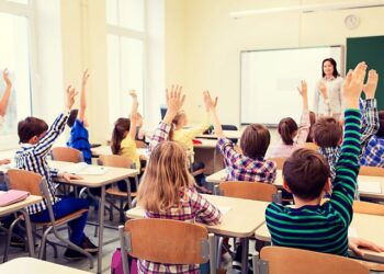 Clasele speciale sunt discriminatorii, a decis Consiliul Economic și Social solicitat să dea avizul pe proiectul legii educației