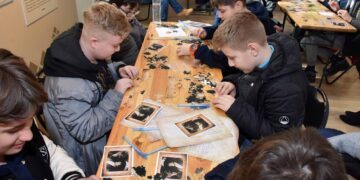 Aproape 350 de copii au sărbătorit anotimpul florilor în Săptămâna Primăverii de la Muzeu