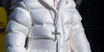 Imaginea cu Papa Francisc, generată de AI, care a pus planeta pe jar. Ce detaliu trebuia să ne dea de gândit