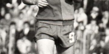 Coleg de Națională cu Zeii, fotbalistul de legendă a lui FC Bihor, cel mai bun produs al fotbalului bihorean, cadou- surpriză la revenirea din Germania