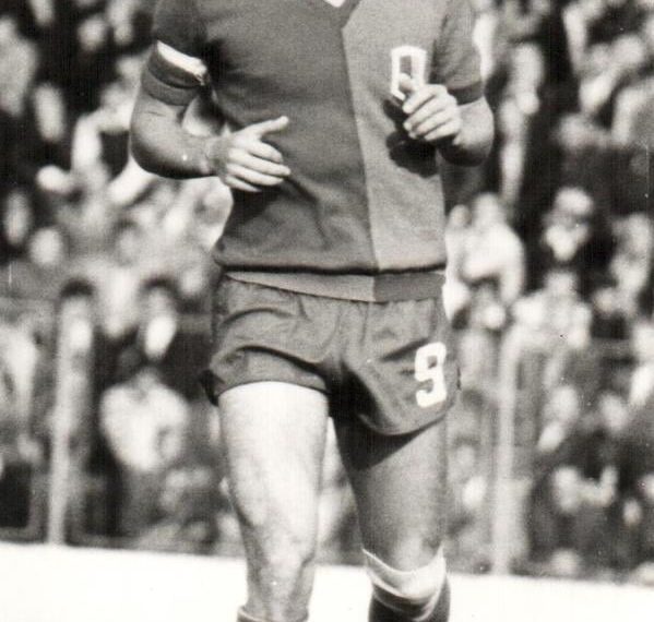 Coleg de Națională cu Zeii, fotbalistul de legendă a lui FC Bihor, cel mai bun produs al fotbalului bihorean, cadou- surpriză la revenirea din Germania