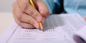 Simulare Evaluarea Naţională: 13.000 de elevi nu au dat probele de Limba română