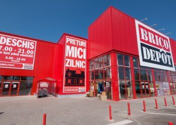 Britanicii de la Brico Dépôt au închis un magazin din Oradea