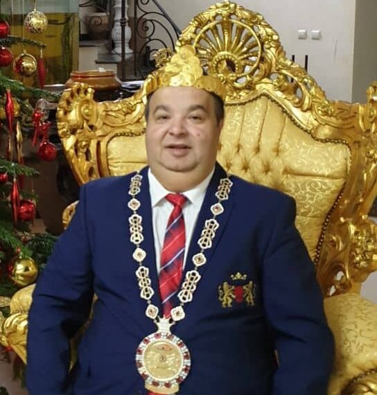 Regele Cioabă dă în în judecată Biserica Ortodoxă pentru că a ținut țiganii în robie