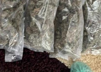 Flagrant și percheziții la vânzătorii de droguri