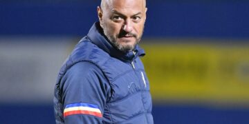 Fostul antrenor al Luceafărului Oradea povestește cum a învins de două ori cancerul. L-a ajutat și pe un soldat, iar acesta i-a dat medalia lui din Afganistan