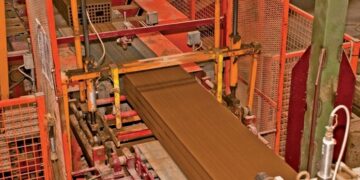 Cei mai bogați români, încă un pas să preia  fabrica de cărămidă Biharia, de la italieni