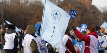 Noi proteste ale sindicaliștilor din Învățământ: pichetarea prefecturilor, marșuri de protest și grevă generală în luna mai