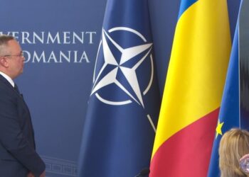 Inteligența Artificială, studiată în universitățile din România. Premierul și-a prezentat azi consilierul onorific care folosește AI