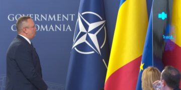 Inteligența Artificială, studiată în universitățile din România. Premierul și-a prezentat azi consilierul onorific care folosește AI