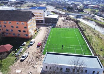 GALERIE. Hub urbanistic verde în zona Colegiului Național Avram Iancu Ștei. Parcul fotovoltaic de 2,5 milioane euro va asigura energia