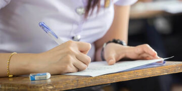 A început simularea pentru BAC 2023. Astăzi, elevii de liceu susţin proba scrisă la Limba și literatura română