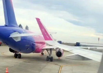 Două avioane Wizz Air s-au ciocnit uşor pe aeroportul Suceava, fără victime