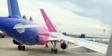 Două avioane Wizz Air s-au ciocnit uşor pe aeroportul Suceava, fără victime