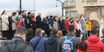 GALERIE. Au mărșăluit prin Oradea pentru viață. Fiindcă le pasă de viața copiilor încă din pântec