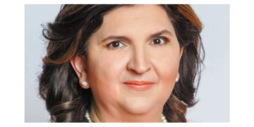 Electrica i-a platit unei foste directoare 3,4 milioane de lei brut, compensații pentru că a dat-o afară anul trecut fără justă cauză și înainte de terminarea mandatului