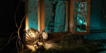 GALERIE. Artă imersivă, cadru instagramabil în atmosferă burgheză de secol XX