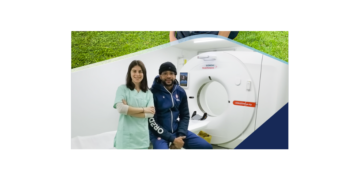 Ce face în viața de zi cu zi orădeanca de pe  locul III mondial la parașutism? Bianca Creț va da lovitura simbolică a meciului de baschet CSM Oradea-FC Argeș Pitești