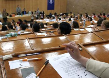 Protest în urma examenului de admitere în Magistratură: zeci de avocaţi şi practicieni în Drept reclamă că au fost prejudiciaţi la evaluare şi au fost picaţi pe nedrept