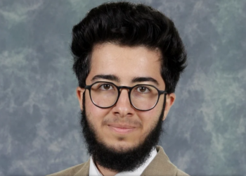 Primarul dat în judecată de un transgender. Se simte umilit fiindcă nu i se eliberează acte de bărbat