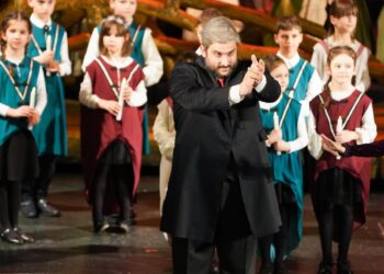 INTERVIU – EMIL PANTELIMON (MANAGER ANSAMBLUL MADRIGAL)