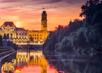 Se strică vremea: ne aşteaptă o săptămână ploioasă, dar caldă