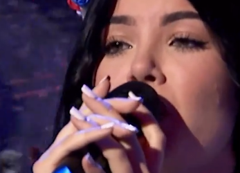 Oradeanca de 16 ani cu voce de senzație. A făcut să plângă publicul de la Românii au talent