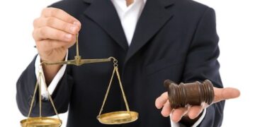 UNBR cere sancțiuni pentru cei vinovați de scurgerile de informații din dosare, în faze nepublicabile