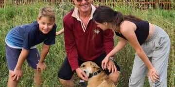 GALERIE.Cum petrecea paștele în copilărie milionarul Beni Rus. „Tăt satu’ era un miros de prăjituri, jinars fiert și alte bunătăți”