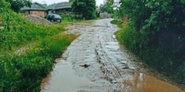 Primărie, obligată în instanță să asfalteze o stradă