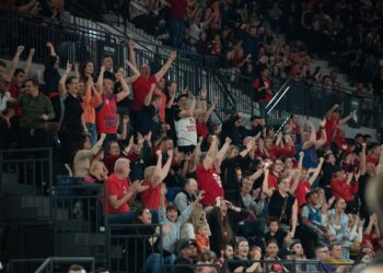 CSM Oradea, cea mai mare medie de spectatori din Liga Națională de Baschet. Umăr la umăr cu U-BT Cluj Napoca