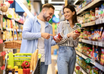 Programul magazinelor luni, 17 aprilie, 2023